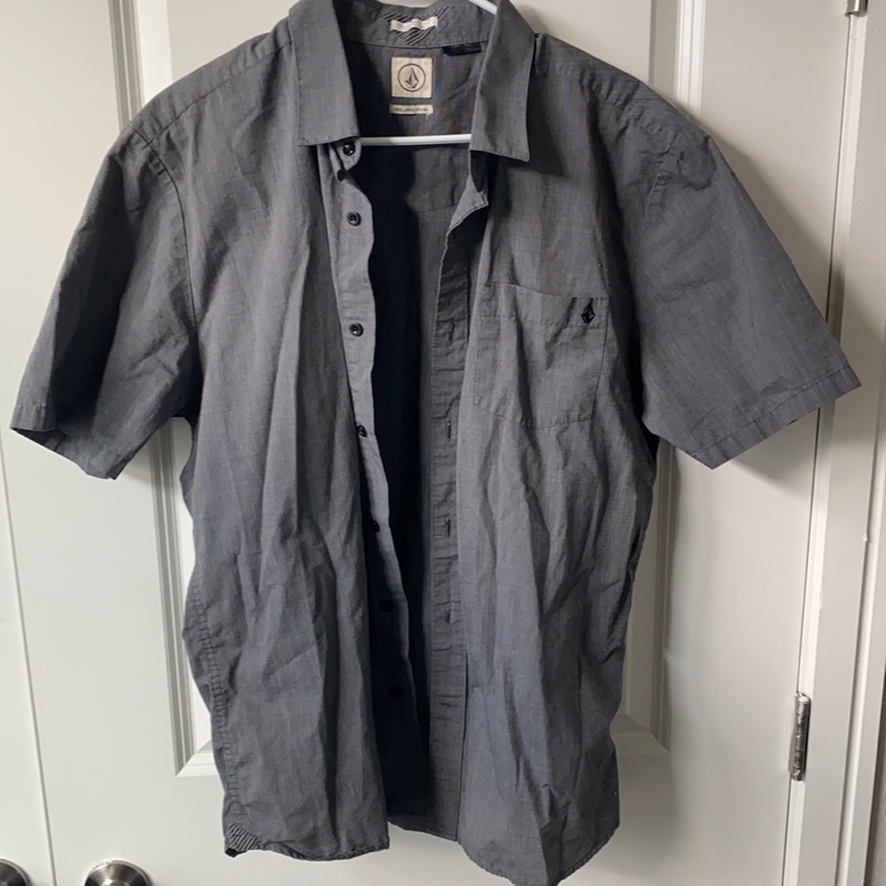 Gray Volcom Button Up